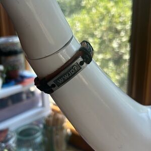 What would Jesus do bracelet